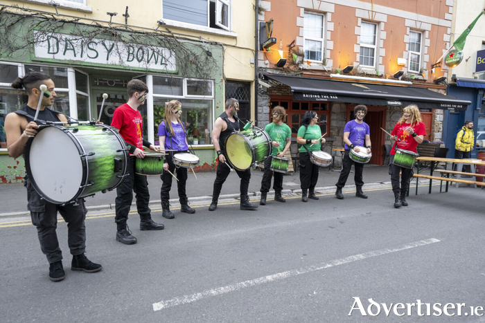 Galway Races Summer Vibes – Where the city meets the track for a week of unbeatable fun! Photo: Andrew Downes, xposure