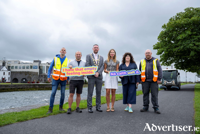 Kevin O’Brien, Litter Management Unit, Galway City Council; Malachy Duggan, The Blue Note /Member of the Galway City Night-Time Economy Stakeholder Advisory Forum; Mayor of the City of Galway, Cllr Mike Cubbard; Lisa Regan, vice chair, Westend Traders Association/Member of the Galway City Night-Time Economy Stakeholder Advisory Forum; Karen Healy, Massimo Bar /Member of the Galway City Night-Time Economy Stakeholder Advisory Forum; and Brian D’Arcy, Litter Management Unit, Galway City Council. Photo: Andrew Downes Xposure