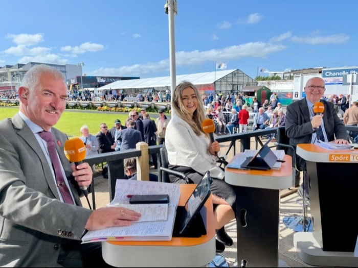 Mánus Ó Conghaile, Evelyn Ní Ghriallais, Seán Bán Breathnach