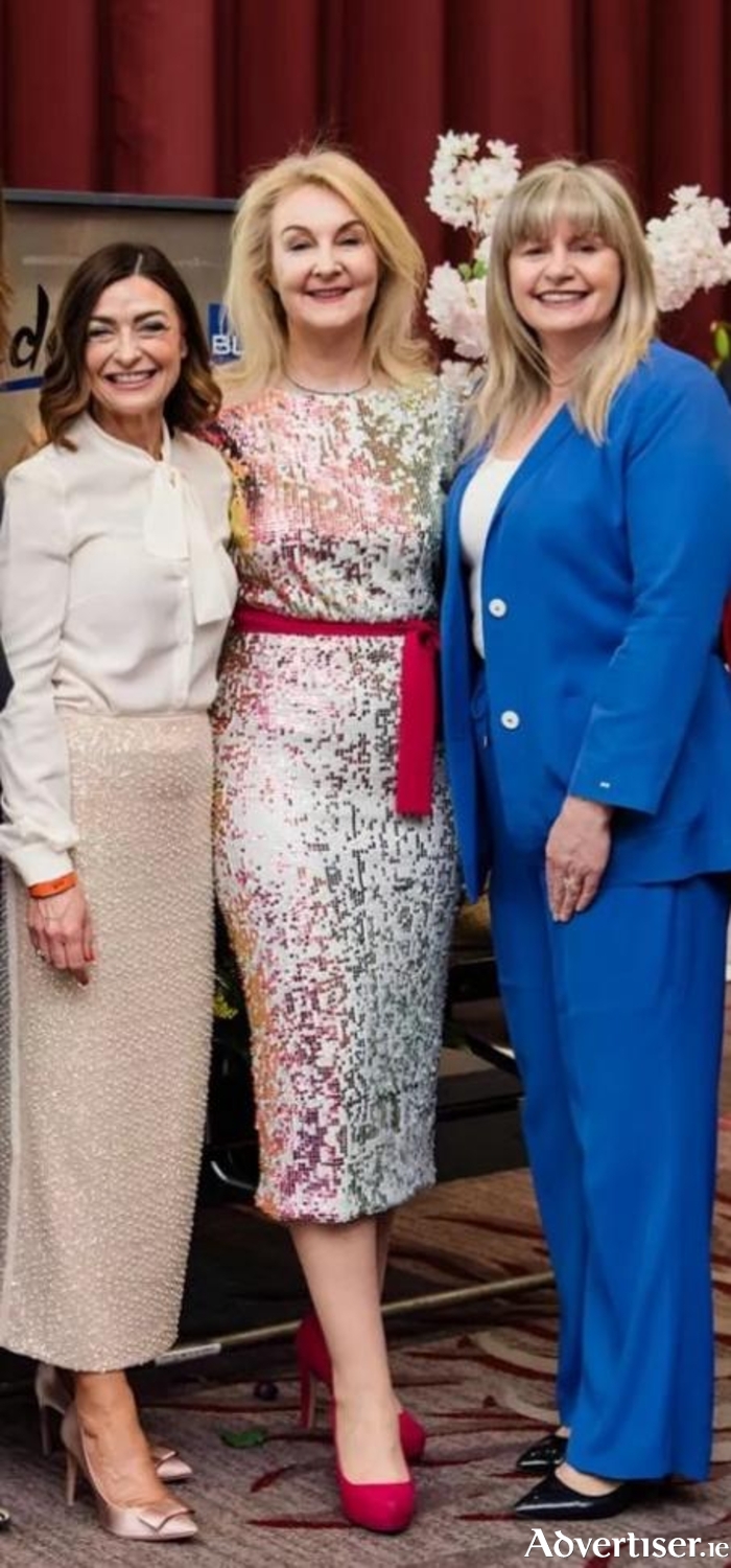 Oonagh O’Hagan, Prof Mary Ryan and Aoife Ní Eochaidh.