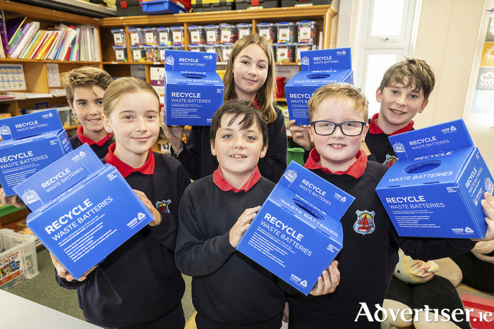 Theo Bergin Conway, Lia Flaherty, Will Murphy, Ava Ní Bhuachalla, Hugh Bradley at Bearna Primary School who along with Colaiste Mhuire in Ballygar have been crowned Battery Recycling Champions. Photo:  Andrew Downes, xposure.