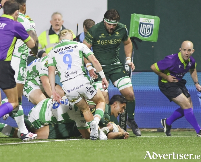 Connacht’s Josh Ioane scores the opening try against Benetton Treviso in action from the first game of the United Rugby Championship at the Dexcom Stadium on Saturday night. (Photo: Mike Shaughnessy)
