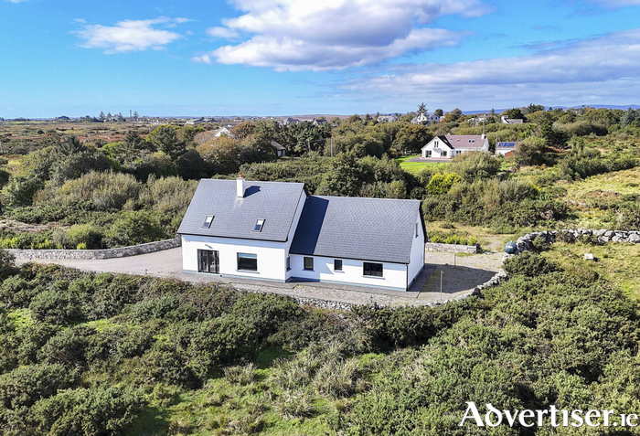 An Caislean, Inverin.