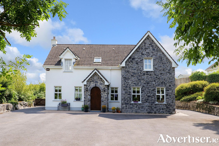 Toscana, Wormhole, Rosscahill.