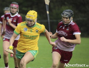 Ciara Donohue and Carrie Dolan in action. (Photo: Margaret Callanan)