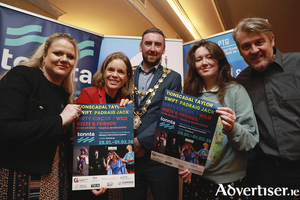 Majella O&rsquo;Meara, Gaillimh le Gaeilge, Gear&oacute;id&iacute;n Hynes, Gaillimh le Gaeilge, The Mayor of the City of Galway, Cllr. Mike Cubbard, Galway City Council, (Tonnta Sponsor), Rachel &Aacute;ine N&iacute; Mharsc&aacute;il, Aontas na Mac L&eacute;inn, Ollscoil na Gaillimhe and Marcus &Oacute; Conaire, Galway City Council (Tonnta Sponsor) ag L&oacute;n Gn&oacute; Chairde Ghaillimh le Gaeilge in Park House Hotel where the Mayor of Galway City Council, Cllr. Mike Cubbard, announced the opening of the box office for Tonnta 2026.