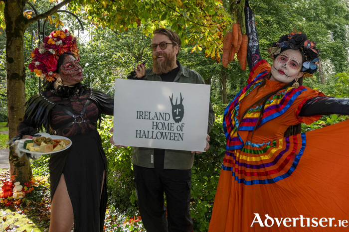 Curator of Féasta Fómhair, chef JP McMahon with members of the Mexican Community in Galway.