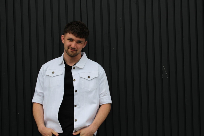 Portumna songsmith Johnluke has the flair for a comedic take on love songs