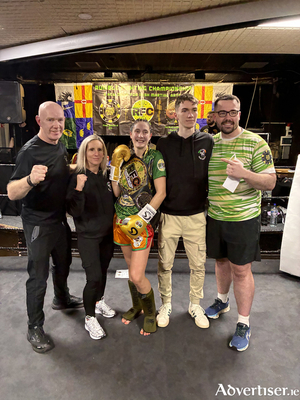(L-R:) Pete Foley (Black Dragon Chief Coach), Whitney Sheppard, Giulia Comini, Corey O Malley, Tadgh Coleman (Promoter).