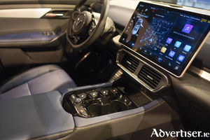 Modern vehicles come packed with features that were once reserved for luxury models: advanced infotainment systems, wireless smartphone integration, driver-assist sensors, digital dashboards, and customisable driving modes.
Photo: iStock. 