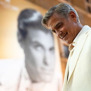 George Clooney plays Hollywood actor Jay Kelly. 
