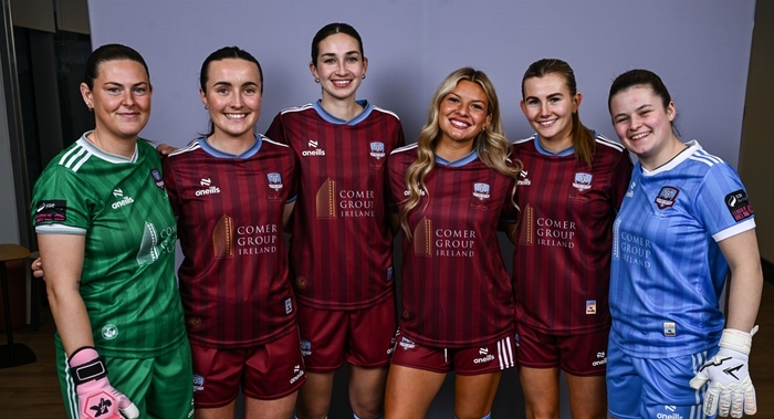 Players, from left, goalkeeper Amanda McQuillan, Niamh Farrelly, Isabella Beletic, Remini Tillotson and Emma Doherty and goalkeeper Nicole Nix during a Galway United squad portraits session at Diligent Headquarters in Galway. (Photo by Ben McShane/Sportsfile)