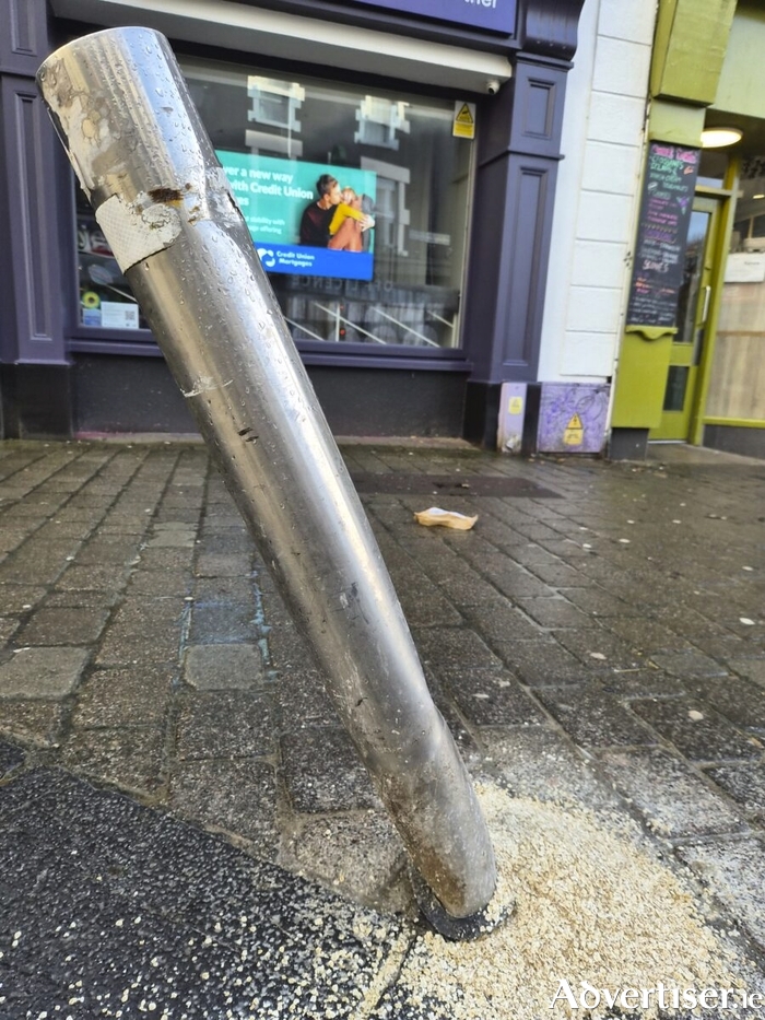 The daily porridge drop on Mainguard Street