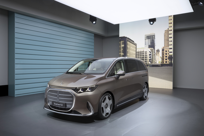 The new Mercedes-Benz VLE will go on sale later this year.