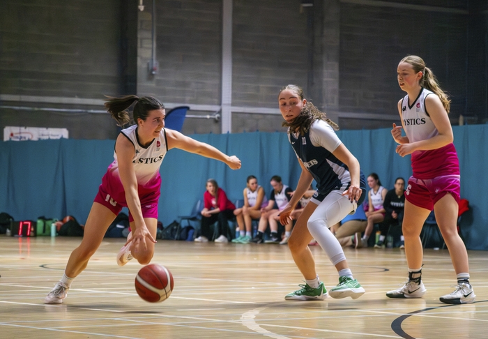 Mystics' Emma Glavin in action vs Cleveland Rockets last weekend.