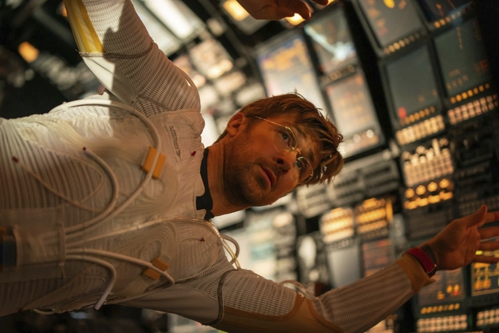 Gosling flying in zero gravity