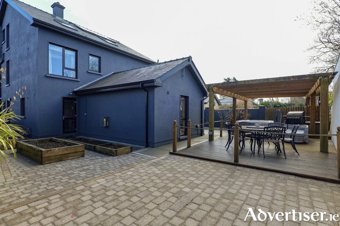 Derrymore, 
61A Upper Newcastle.