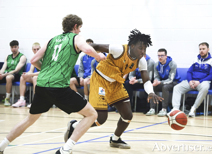 Titans&rsquo; Fortune Igbokwe in action. (Photo: Mike Shaughnessy)