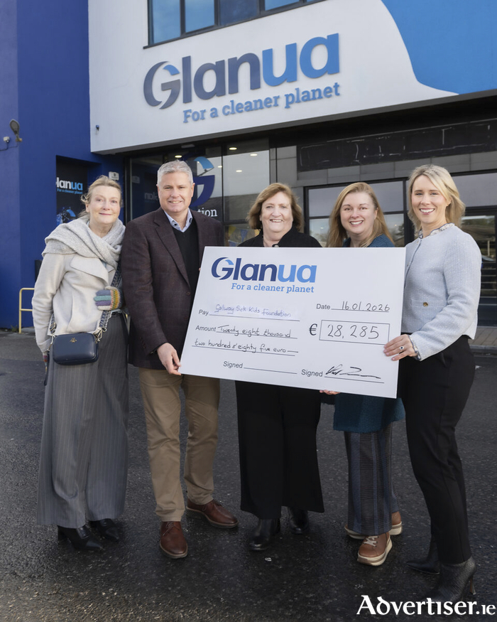 Denise Holland (Vice Chairperson GSKF), Karl Zimmerer, Group MD, Glanua, Julie Anne De Brun (PRO GSKF) and Therese Allen (Treasurer GSKF) and Ann Mahony, Marketing and Communications Manager, Glanua. Photo credit: Michael Dillon