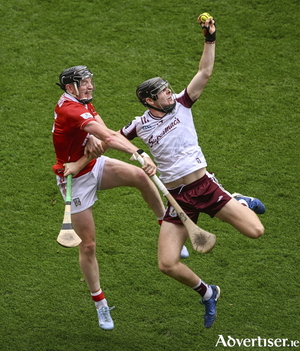 Jason Rabbitte of Galway in action against Damien Cahalane of Cork during the GAA Hurling All-Ireland Senior Championship semi-final match between Cork and Galway at Croke Park in Dublin. Photo by Daire Brennan/Sportsfile