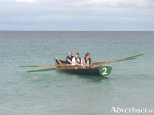 Gael and Una McDonagh with Coamhan Gerry, competing in the 2 women/1 man race. Photo: Gr&aacute;inne Greene 