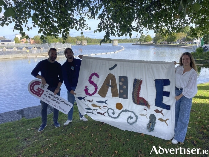 From left: Fergal Cushen, Festival Officer at the Galway City Council, S&aacute;ile organisers Michael Sliwinski and Luana Jungmann