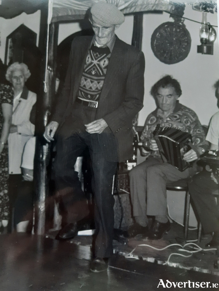 C&oacute;il&iacute;n She&aacute;in Dharach