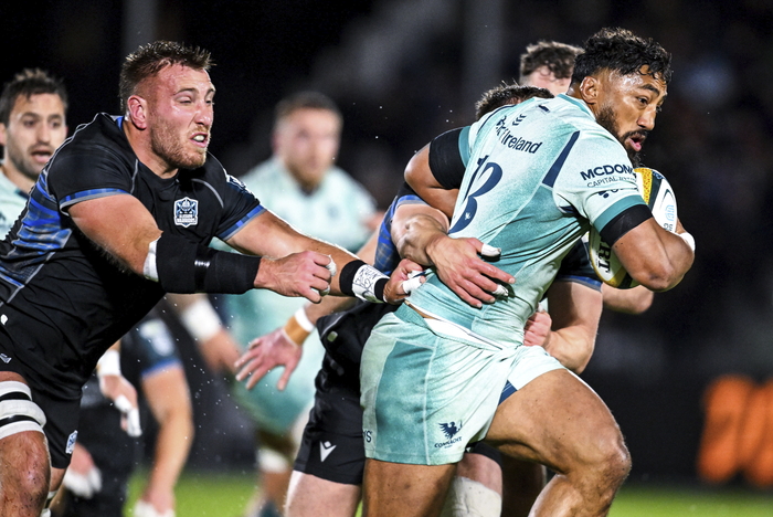 Bundee Aki of Connacht against Glasgow's Matt Fagerson and Rory Darge during the United Rugby Championship match between Glasgow Warriors and Connacht at Scotstoun Stadium in Glasgow, Scotland. (Photo by Rob Casey/Sportsfile)