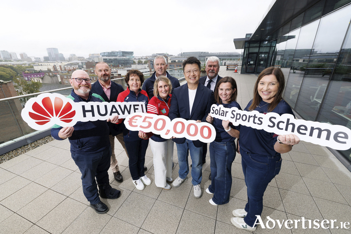 Photo caption: Pictured with Calvin Lan, CEO Huawei Ireland, at the announcement of the winners were (l-r) Michael Hartnett, Club Secretary and Dan Prone LGFA Secretary, Sarsfields GAA Club, Co Kildare; Claire Murnane, Executive Board Member and Maura Finn, Treasurer, Bruff GAA, Co Limerick; David Casserly, Juvenile Club Treasurer, St Mary&rsquo;s GAA Club, Athenry; Stephen O&rsquo;Driscoll, Club Captain, Cobh Golf Club; Eil&iacute;s Kavanagh Club Secretary LGFA and Senior Committee member and Marcella O&rsquo;Shaughnessy, PRO, Castletown Liam Mellows, Co Wexford.
