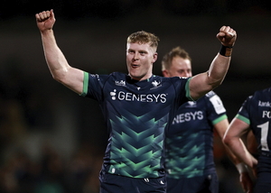 Sean O'Brien of Connacht celebrates after his side's victory in the Investec Champions Cup Round 1 match between Connacht and Saracens at Dexcom Stadium in Galway. Photo by Thomas Flinkow/Sportsfile